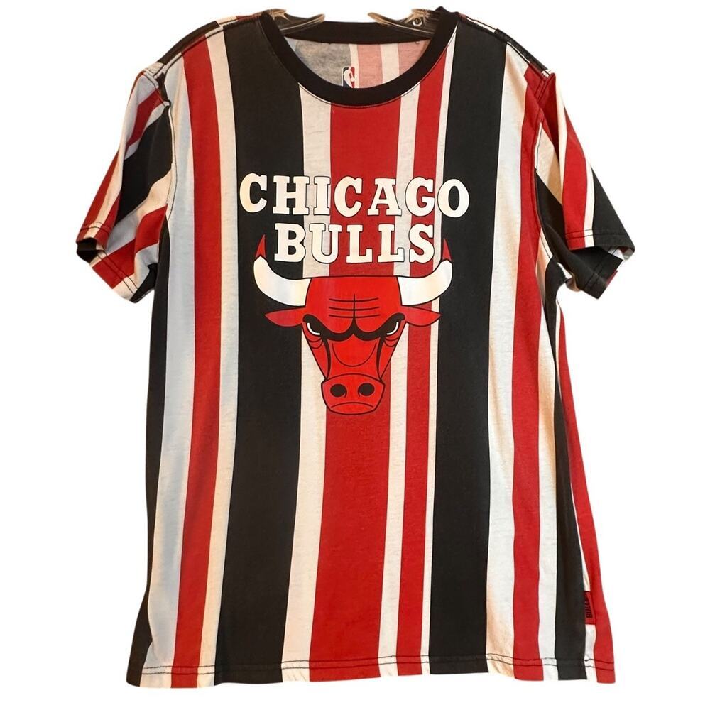 Vtg Chicago‎ Bulls Shirt Men L Red Vertical Stripe Retro Y2K 90’s NBA Basketball